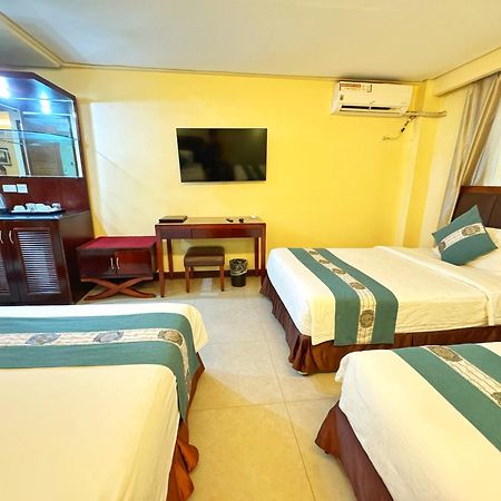 Golden Phoenix Hotel Boracay Manoc-Manoc Buitenkant foto