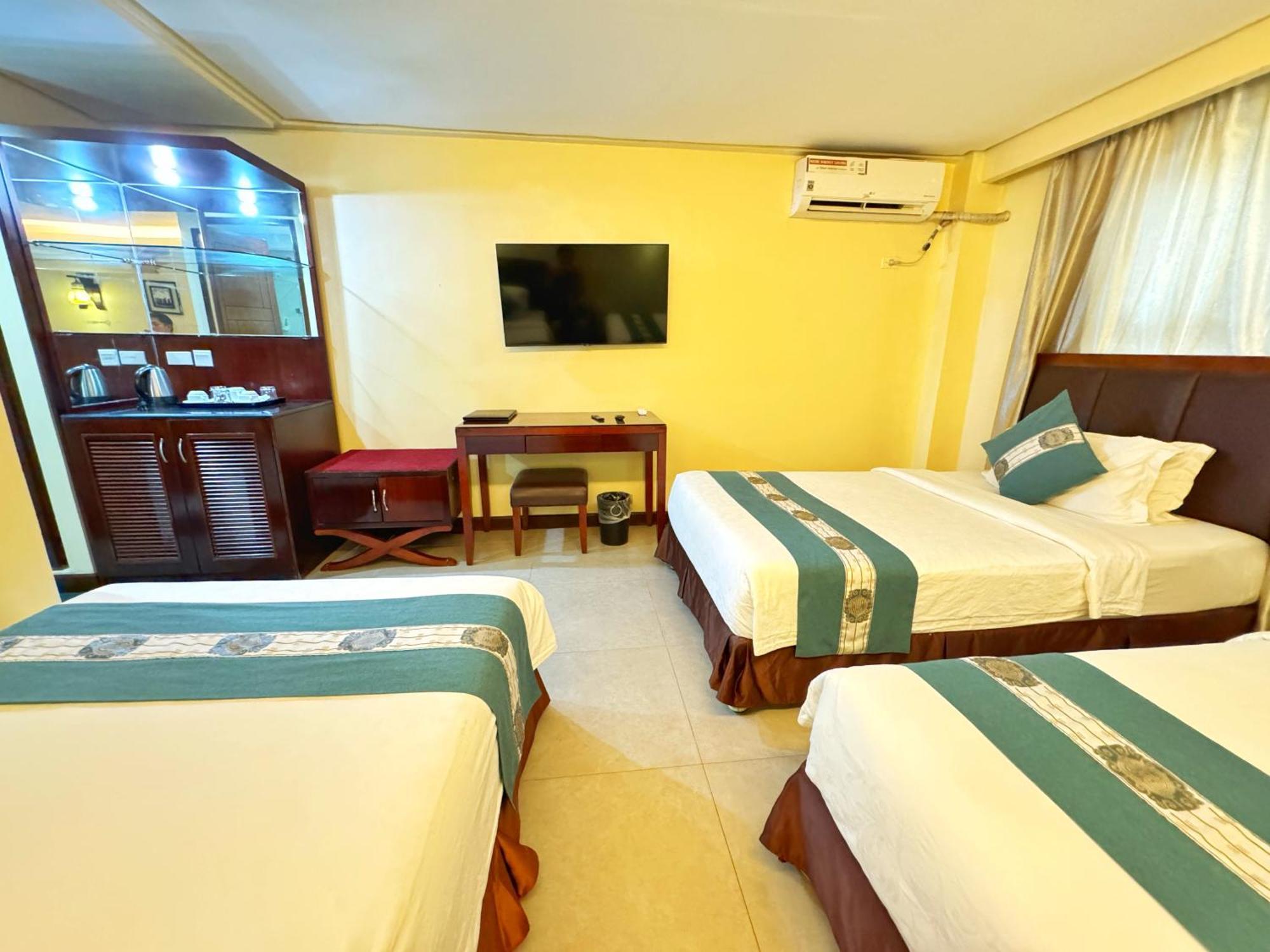 Golden Phoenix Hotel Boracay Manoc-Manoc Buitenkant foto