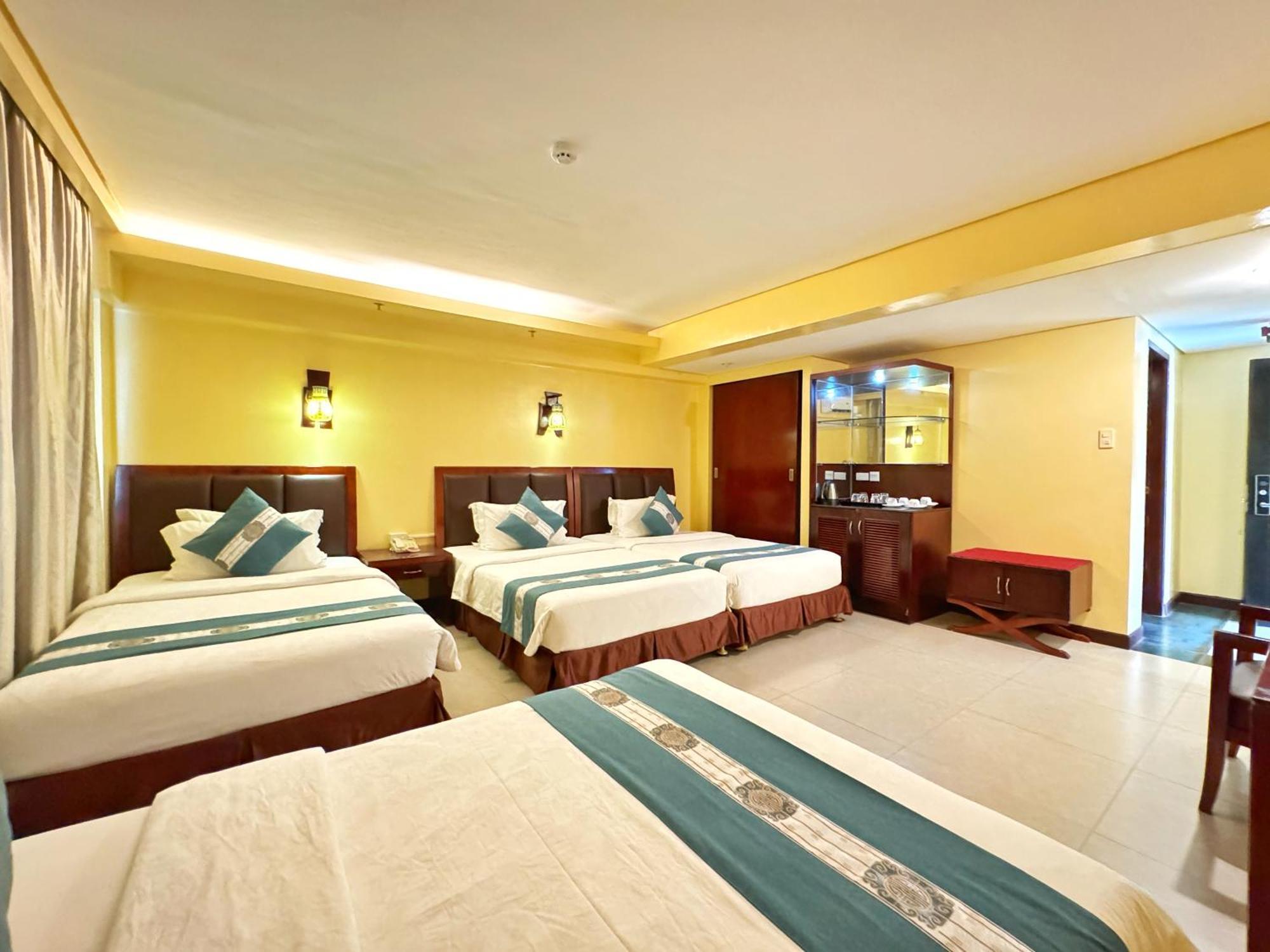 Golden Phoenix Hotel Boracay Manoc-Manoc Buitenkant foto