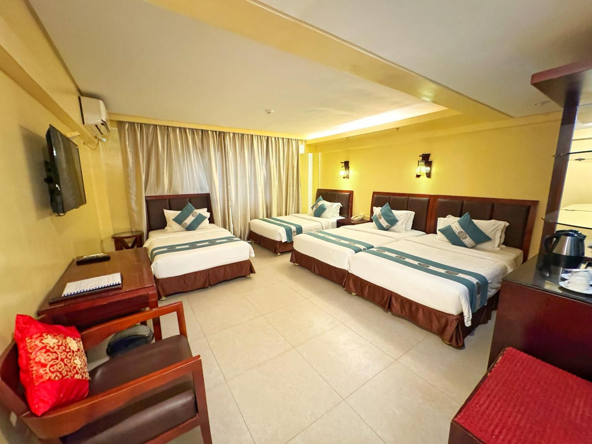 Golden Phoenix Hotel Boracay Manoc-Manoc Buitenkant foto
