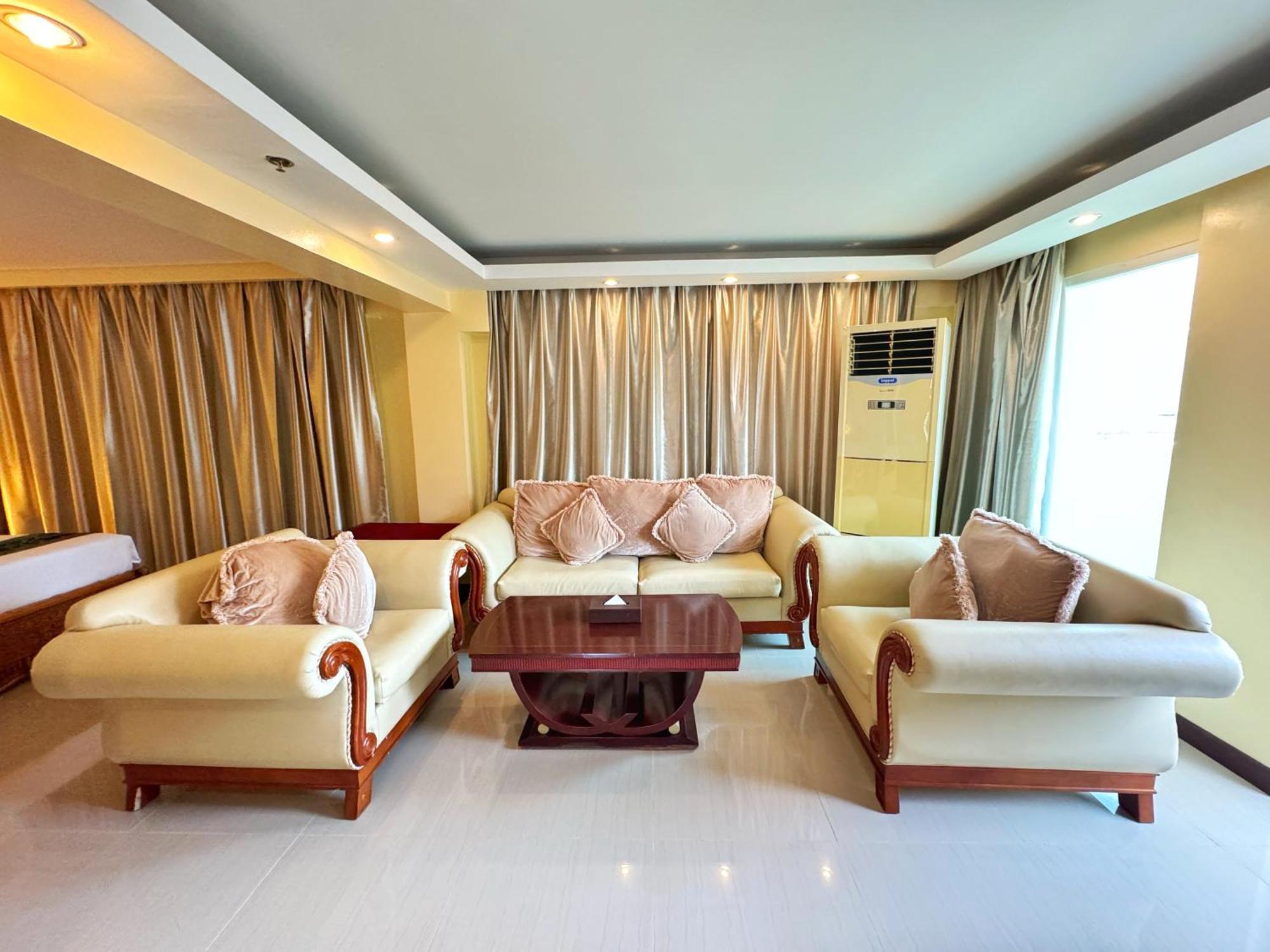 Golden Phoenix Hotel Boracay Manoc-Manoc Buitenkant foto