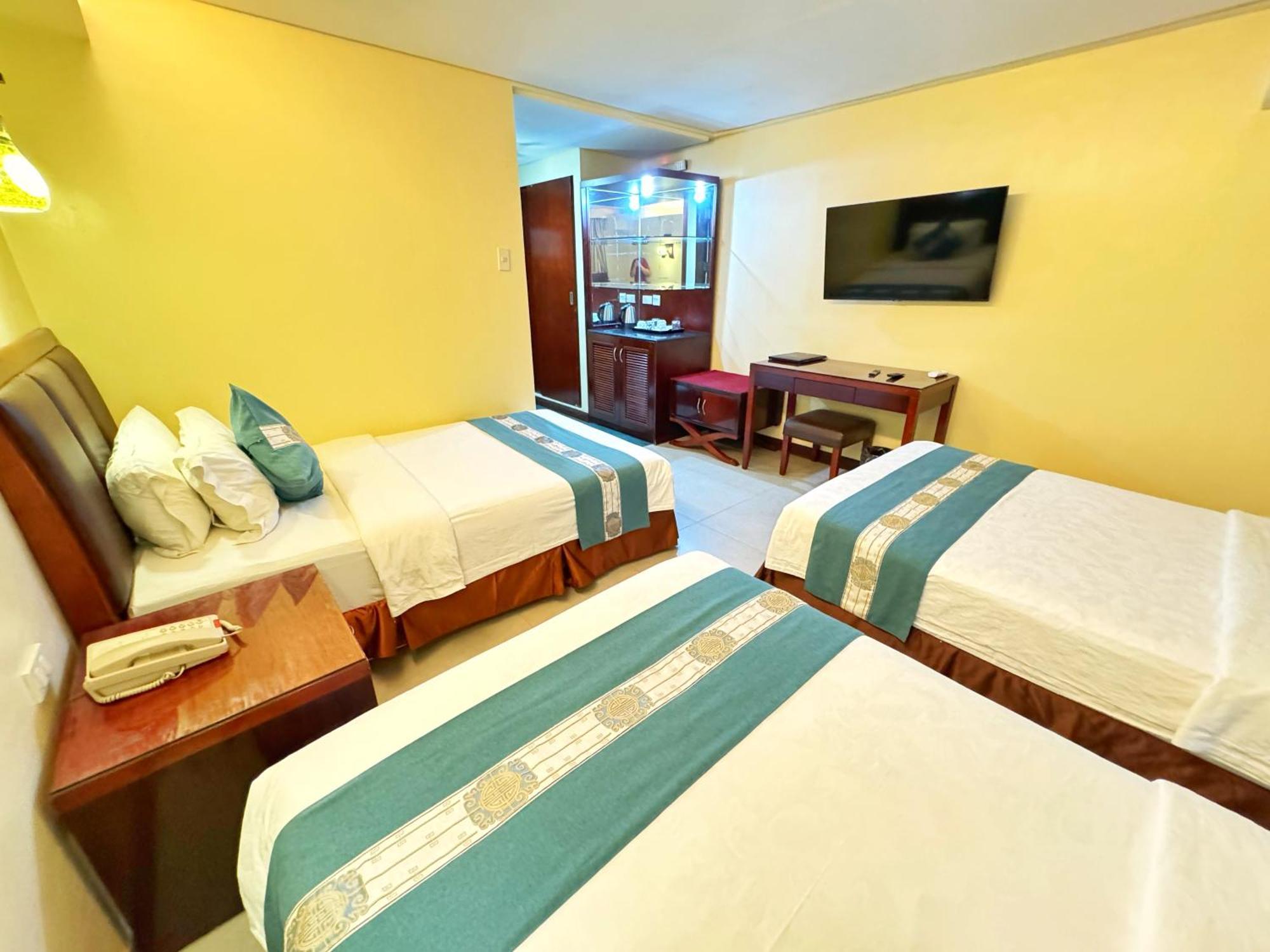 Golden Phoenix Hotel Boracay Manoc-Manoc Buitenkant foto