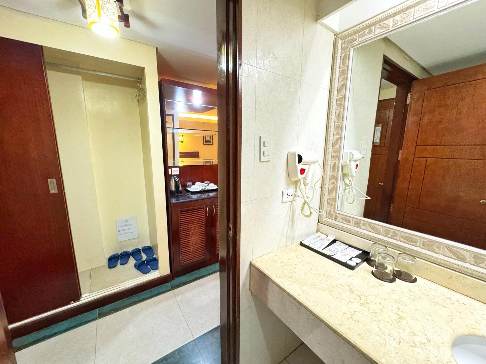 Golden Phoenix Hotel Boracay Manoc-Manoc Buitenkant foto