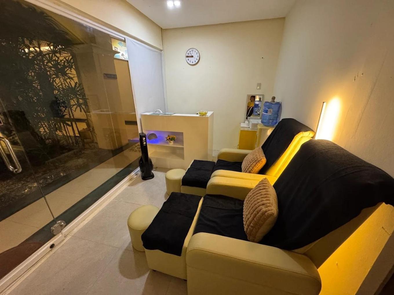 Golden Phoenix Hotel Boracay Manoc-Manoc Buitenkant foto